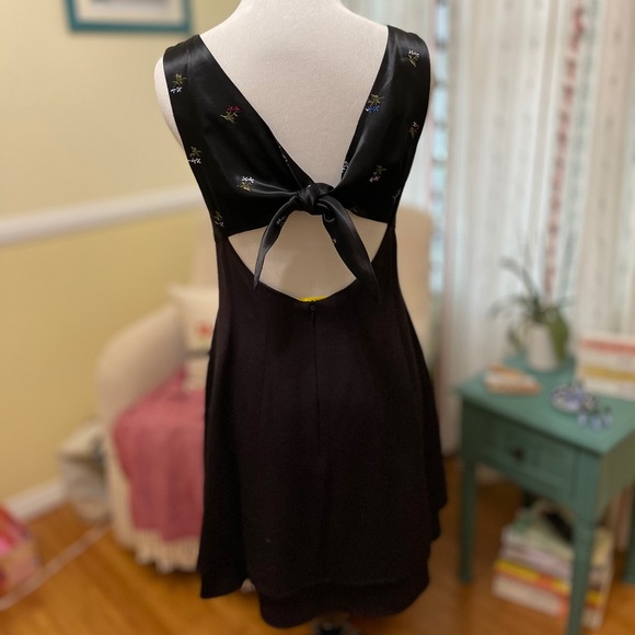 Open-Back LBD - Picture 3 of 7